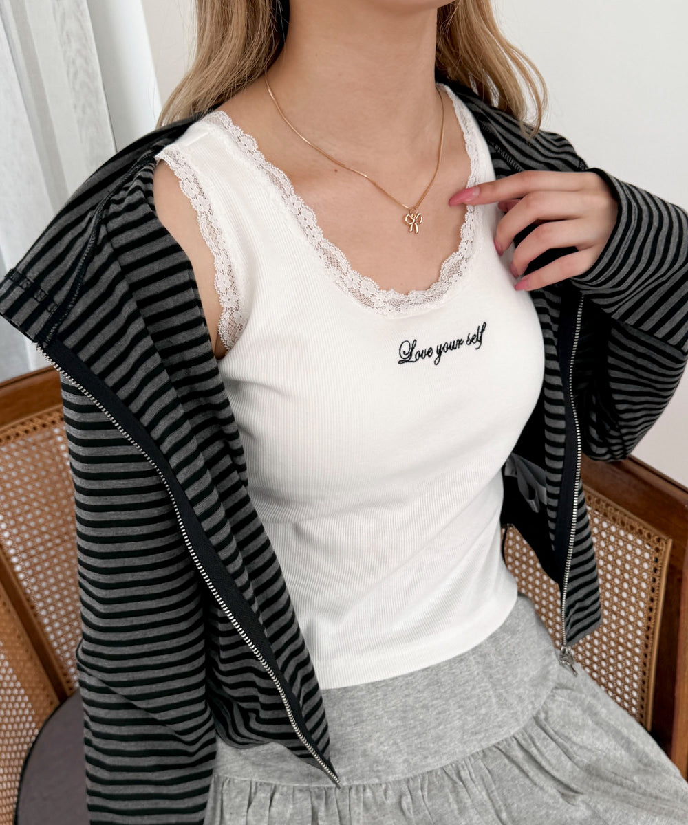 ホワイト モデル：160cm F着用