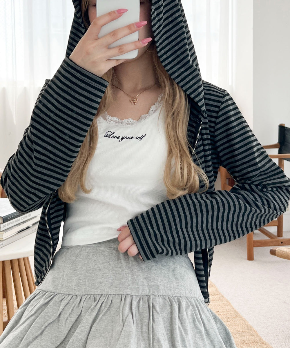 ホワイト モデル：160cm F着用