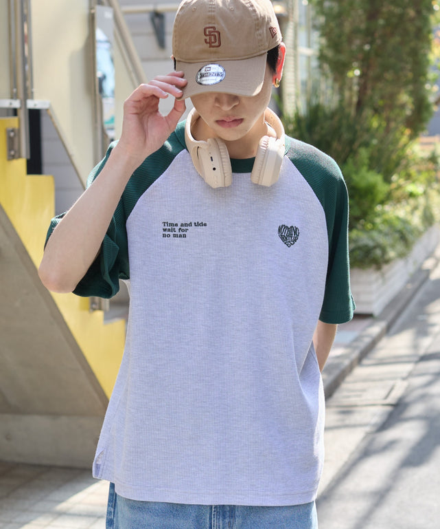 アッシュグレー モデル：180cm L着用