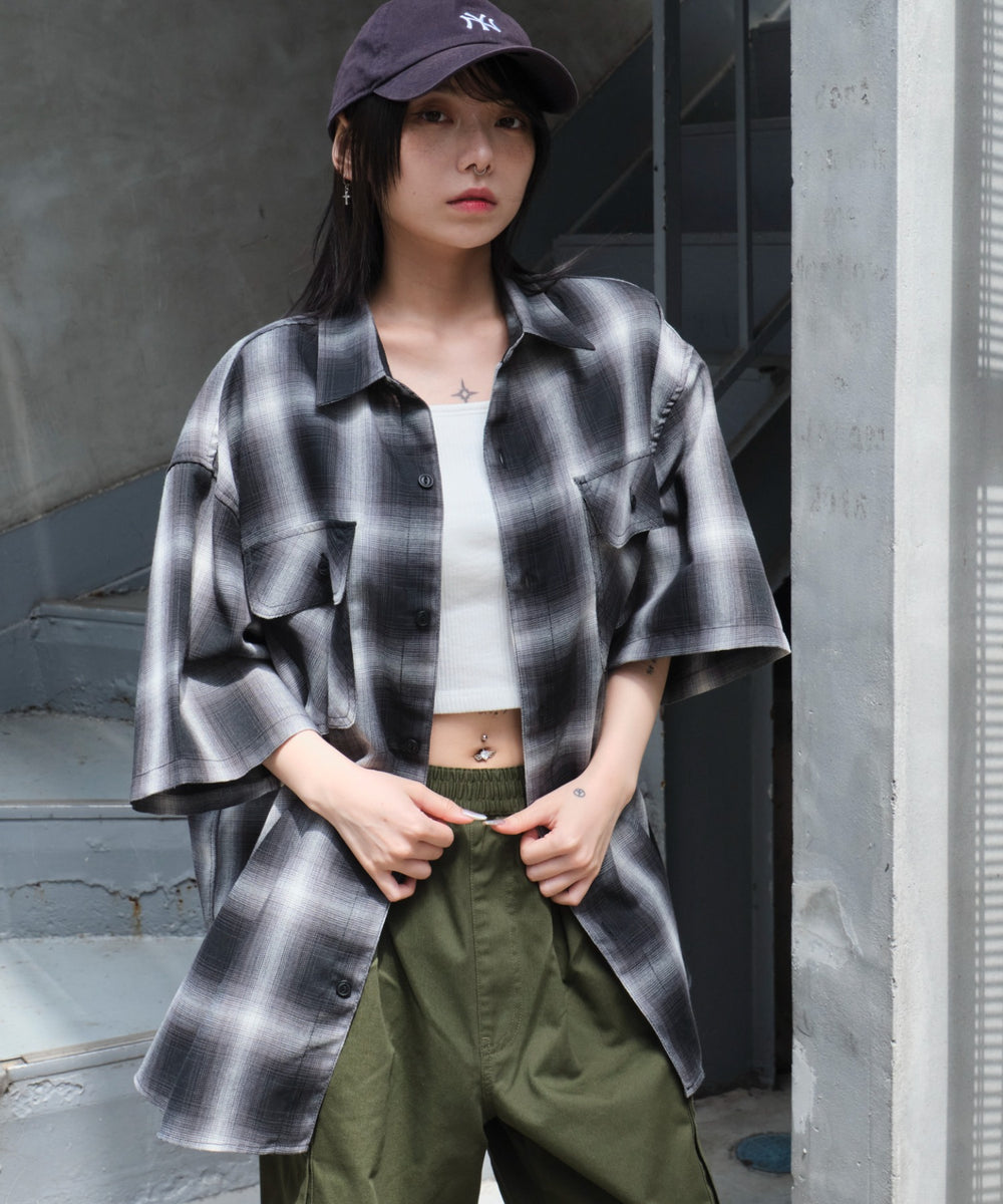 柄1 モデル：159cm L着用