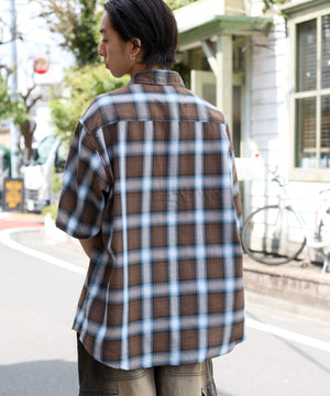 柄5 モデル：178cm L着用