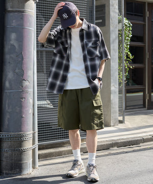 カーキ モデル：180cm L着用