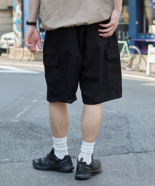 ブラック モデル：180cm L着用