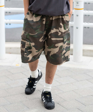 柄2 モデル：178cm L着用