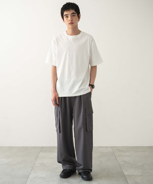 ホワイト　モデル:180cm L着用