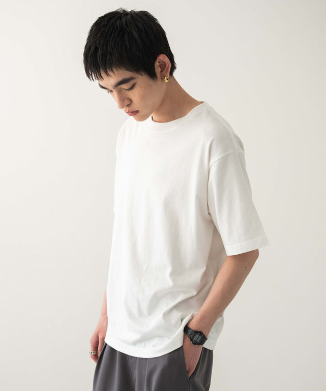 ホワイト　モデル:180cm L着用