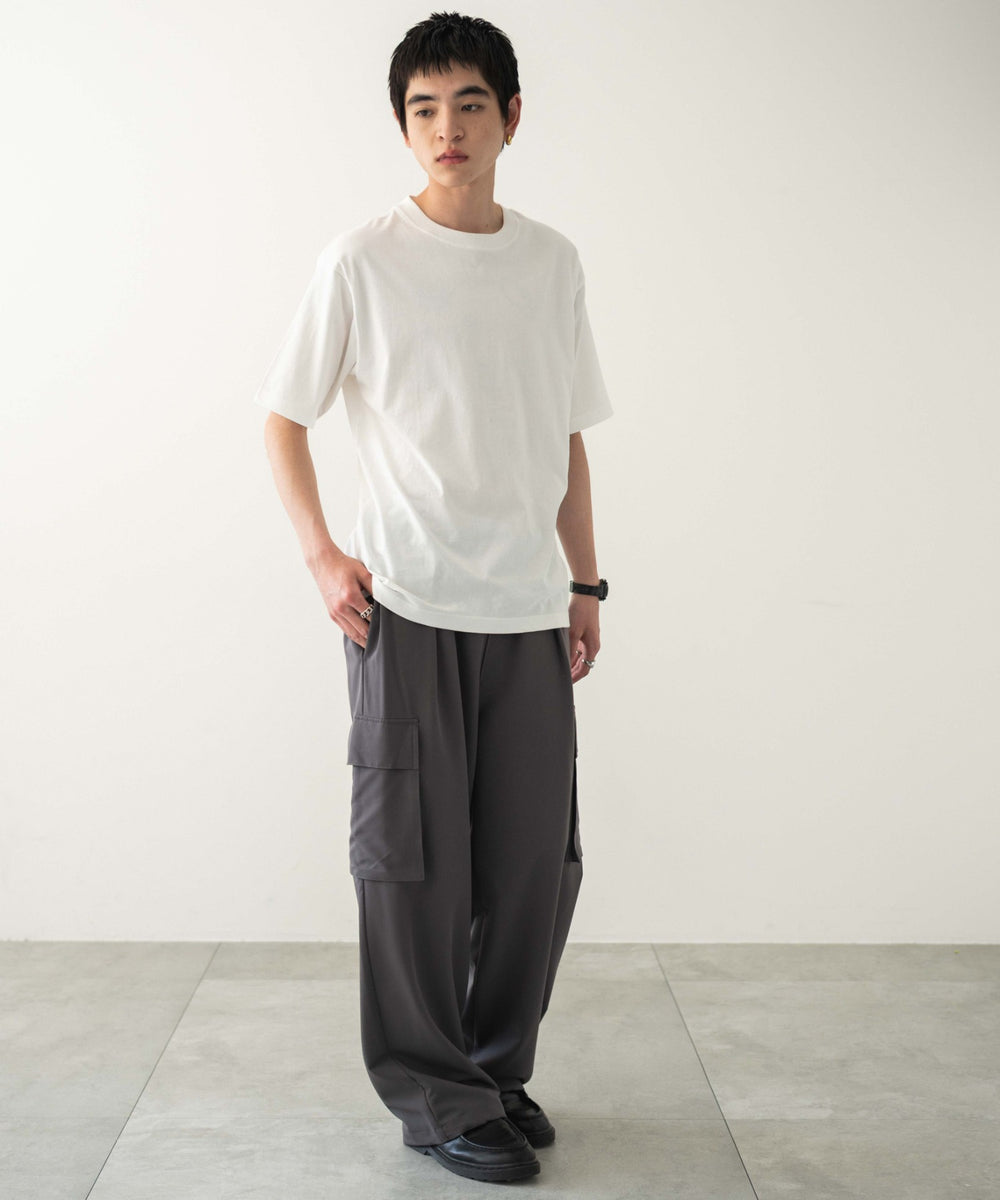 ホワイト　モデル:180cm L着用