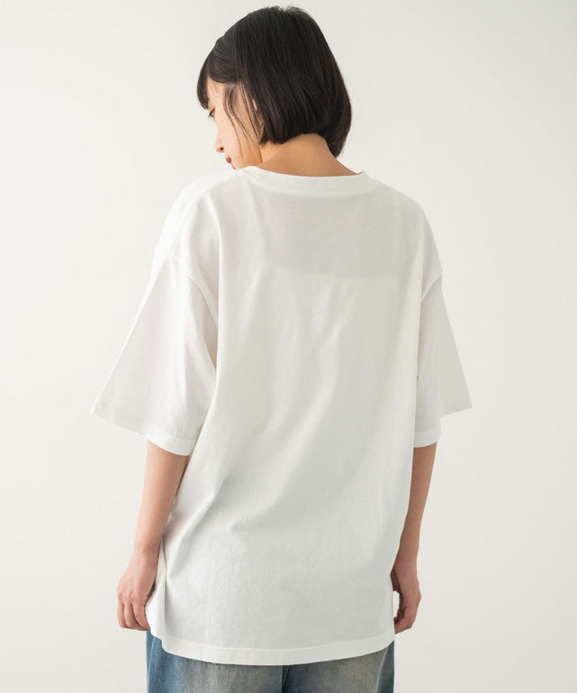 ホワイト　モデル:168cm L着用