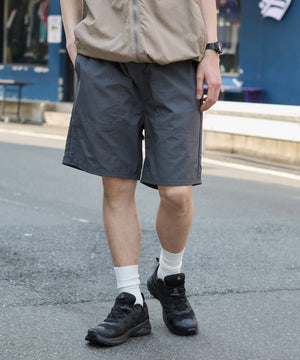 Dグレー モデル：180cm L着用