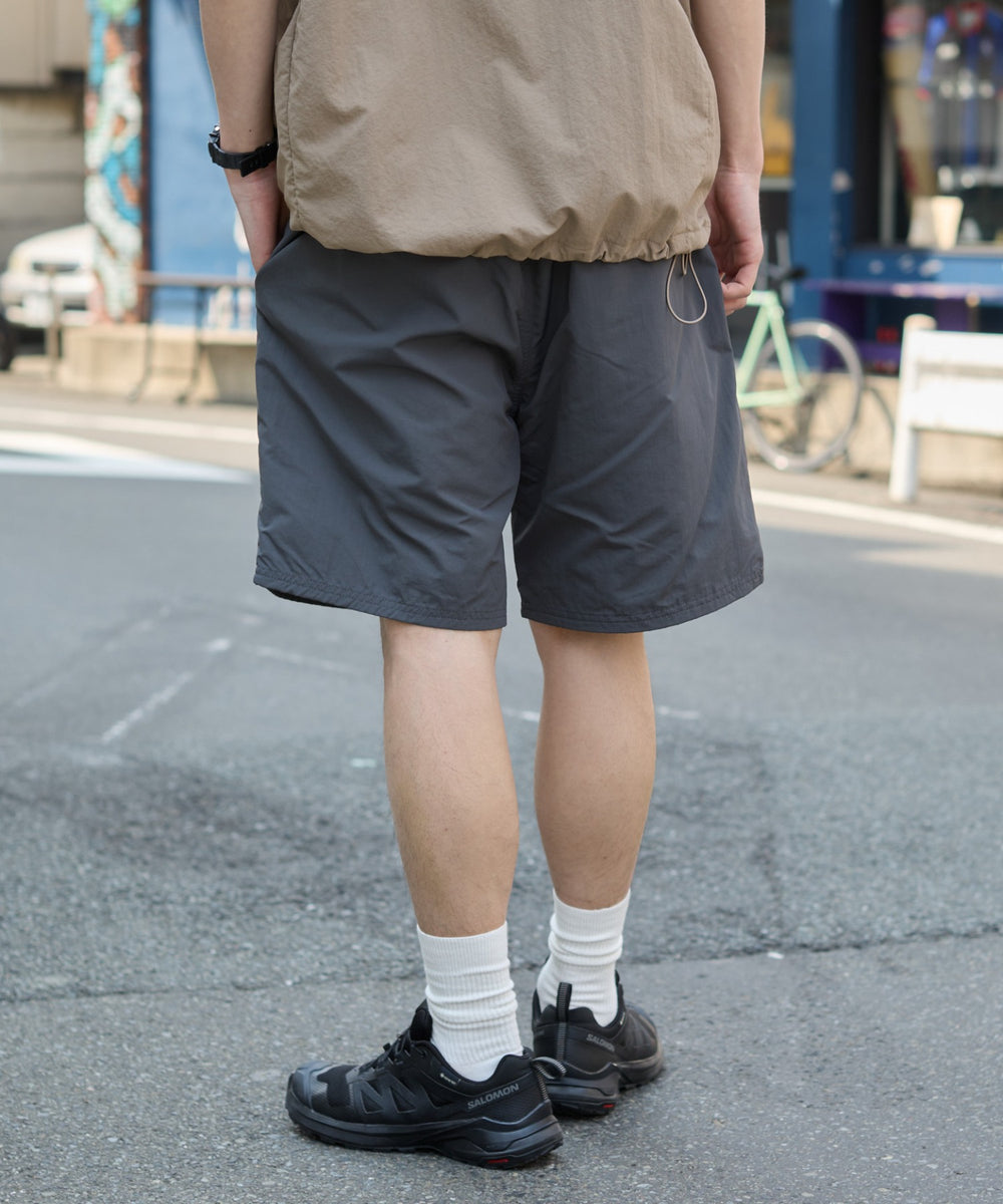 Dグレー モデル：180cm L着用