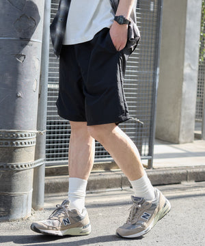 ブラック モデル：180cm L着用