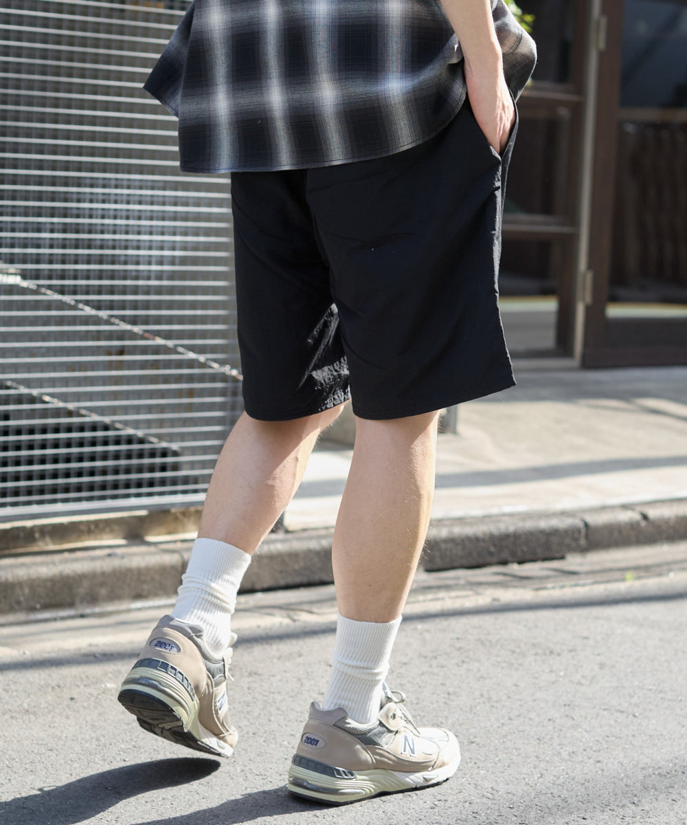 ブラック モデル：180cm L着用