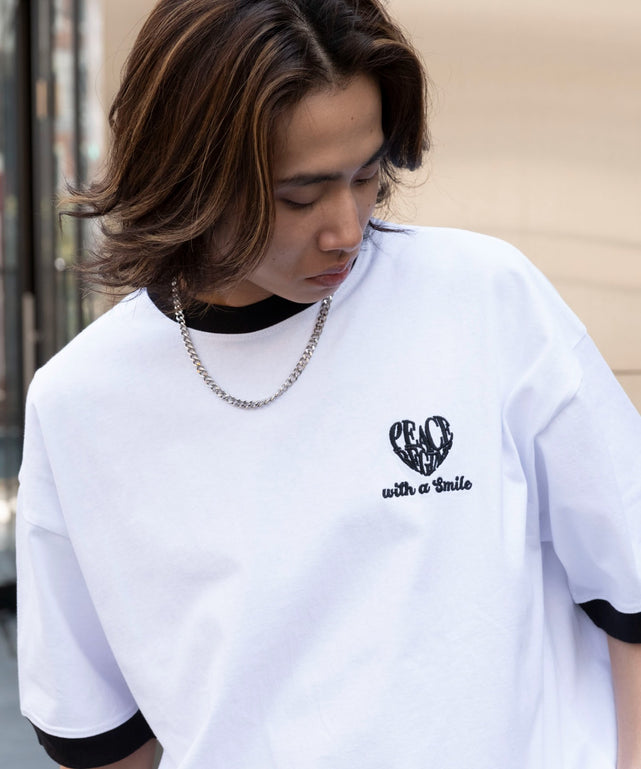 ホワイト　モデル:175cm L着用