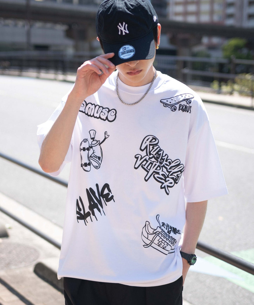 ホワイト　モデル:180cm L着用