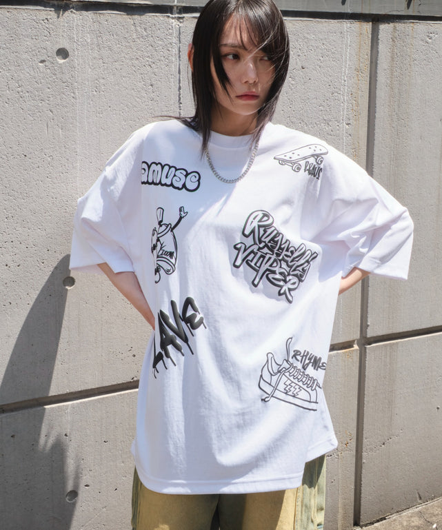 ホワイト　モデル:159cm L着用