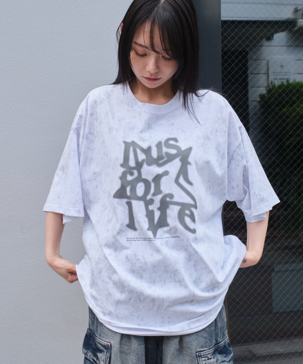 ホワイト　モデル:159cm L着用