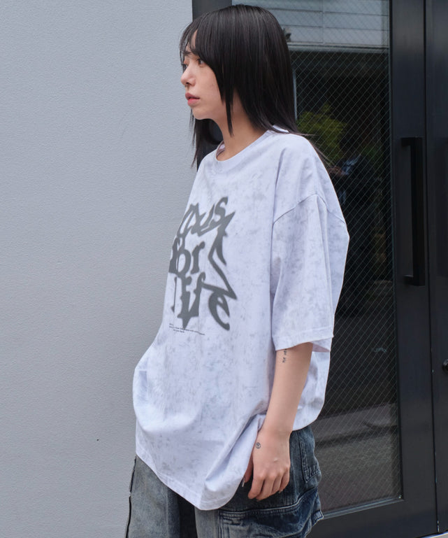 ホワイト　モデル:159cm L着用