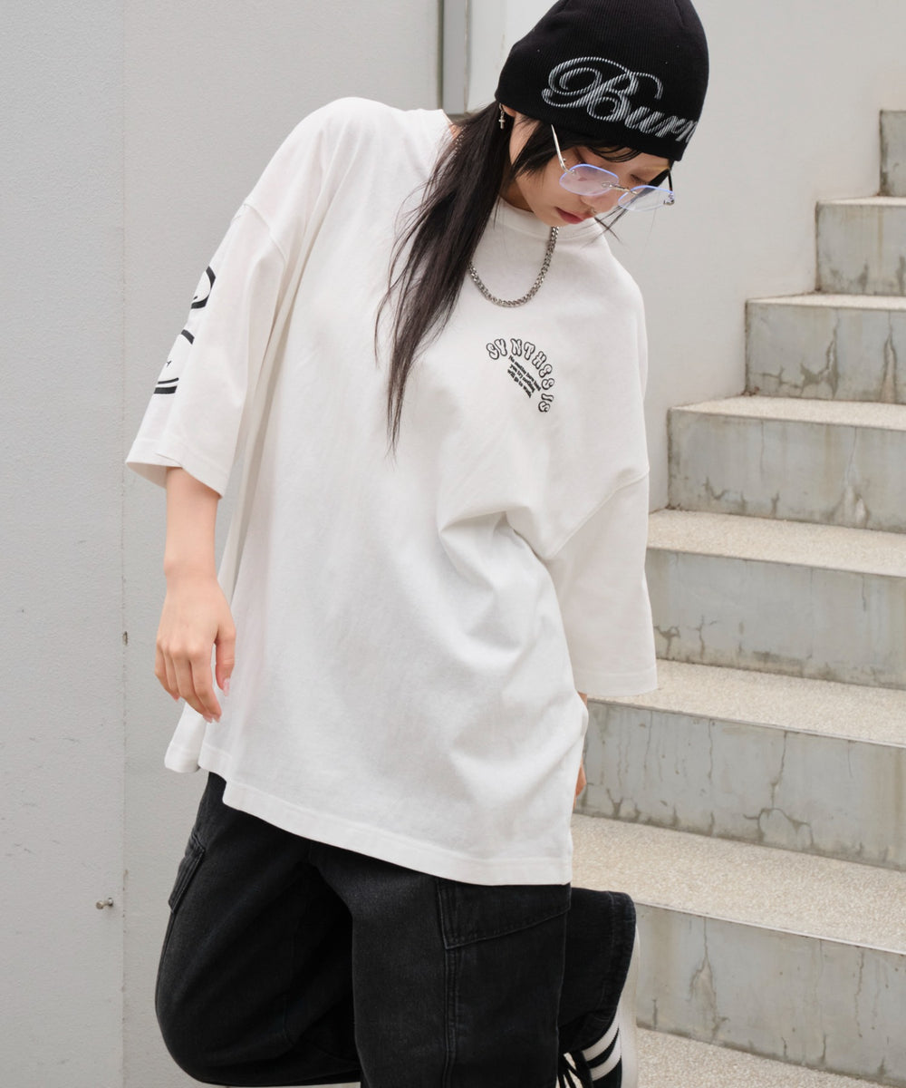 ホワイト　モデル:159cm L着用