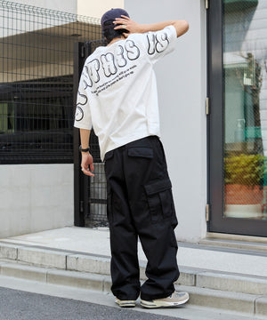 ホワイト　モデル:178cm L着用