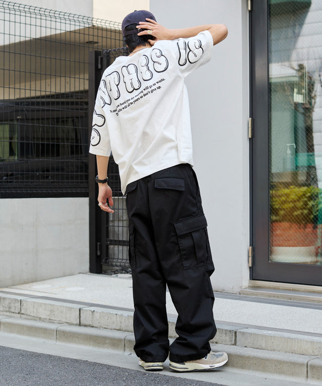 ホワイト　モデル:178cm L着用