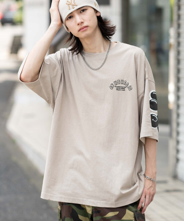 ベージュ モデル：175cm L着用