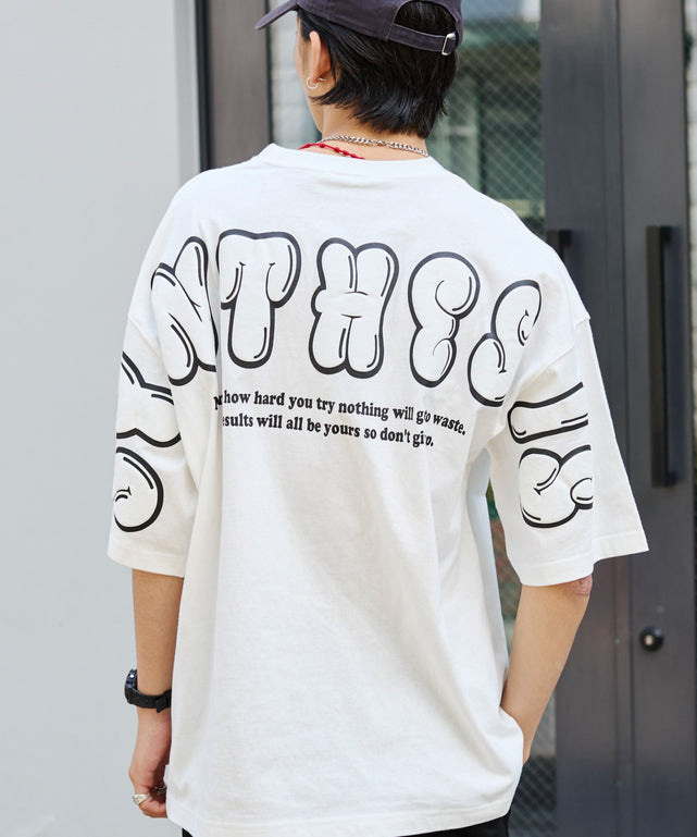 ホワイト　モデル:178cm L着用