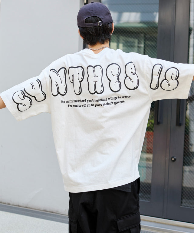 ホワイト　モデル:178cm L着用