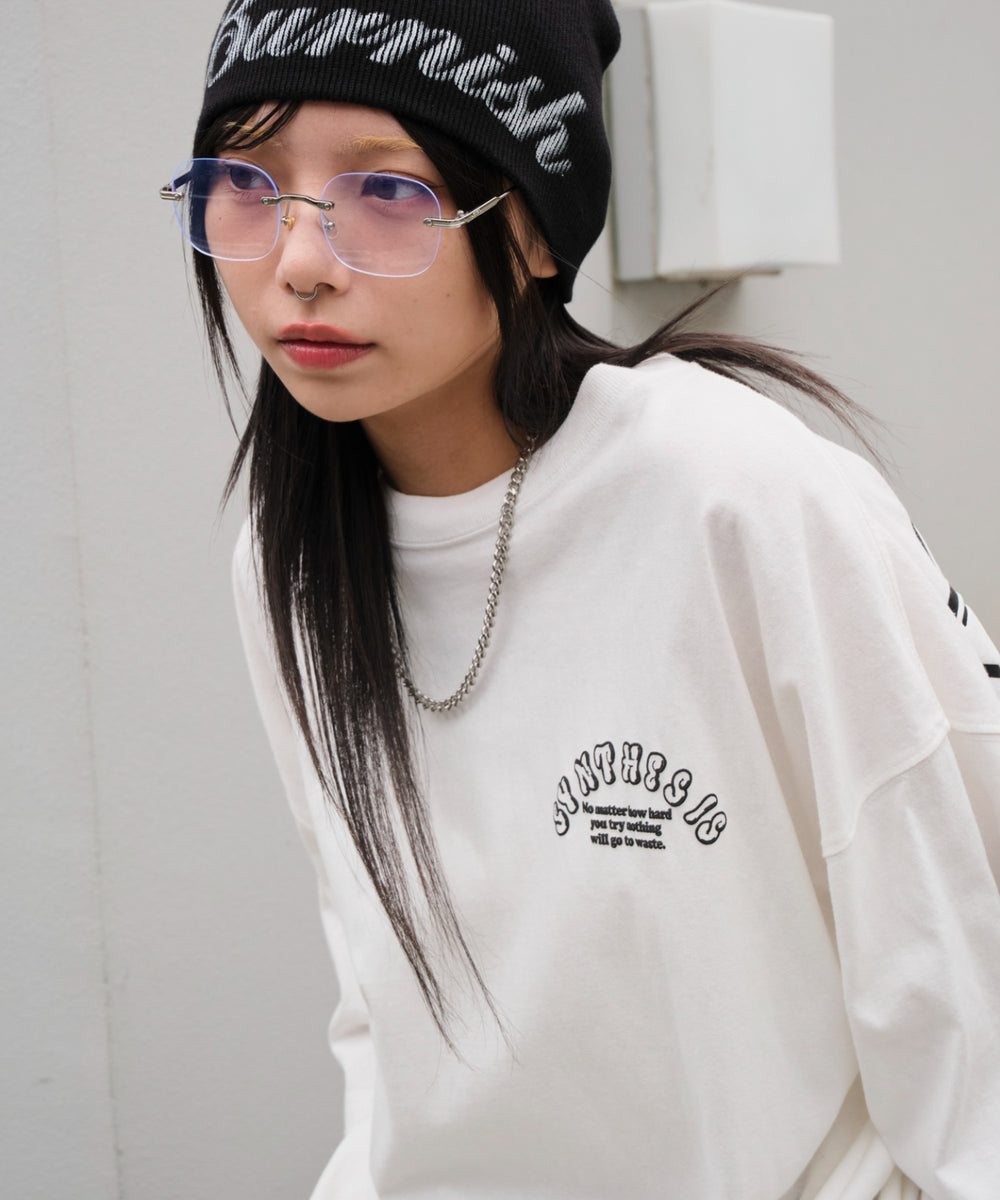 ホワイト　モデル:159cm L着用