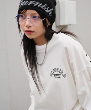 ホワイト　モデル:159cm L着用