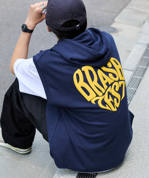 ネイビー　モデル:178cm L着用