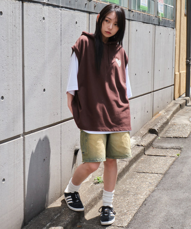 ブラウン　モデル:159cm L着用