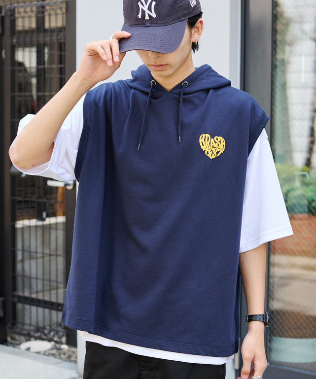 ネイビー　モデル:178cm L着用