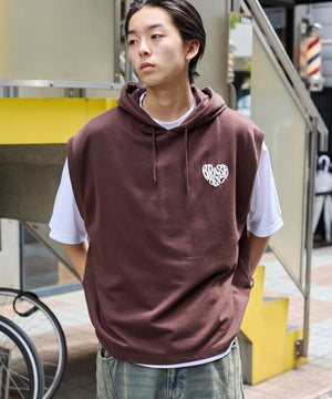 ブラウン　モデル:178cm L着用