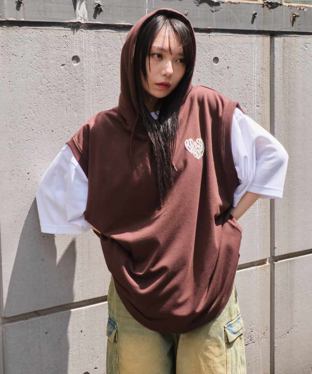 ブラウン　モデル:159cm L着用