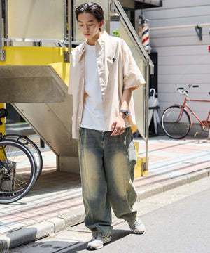 ベージュ モデル：178cm L着用