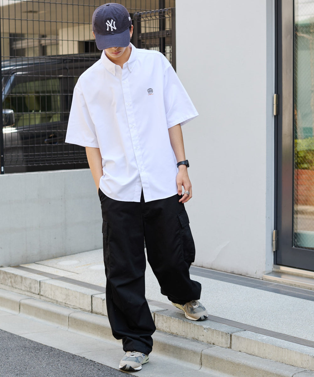 ホワイト モデル：178cm L着用v