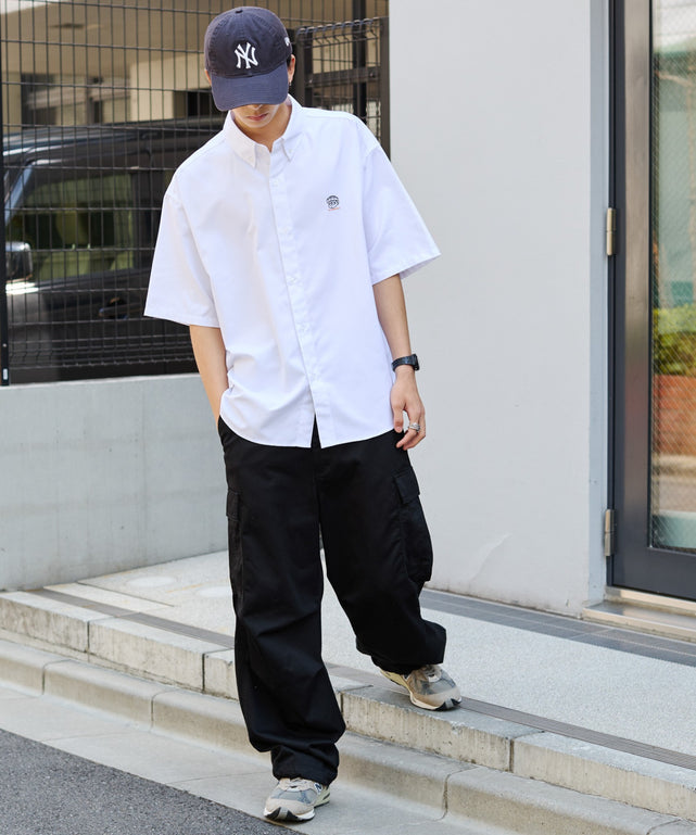 ホワイト モデル：178cm L着用v