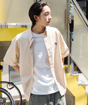 ベージュ モデル：178cm L着用