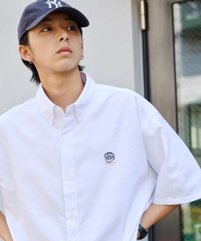 ホワイト モデル：178cm L着用v