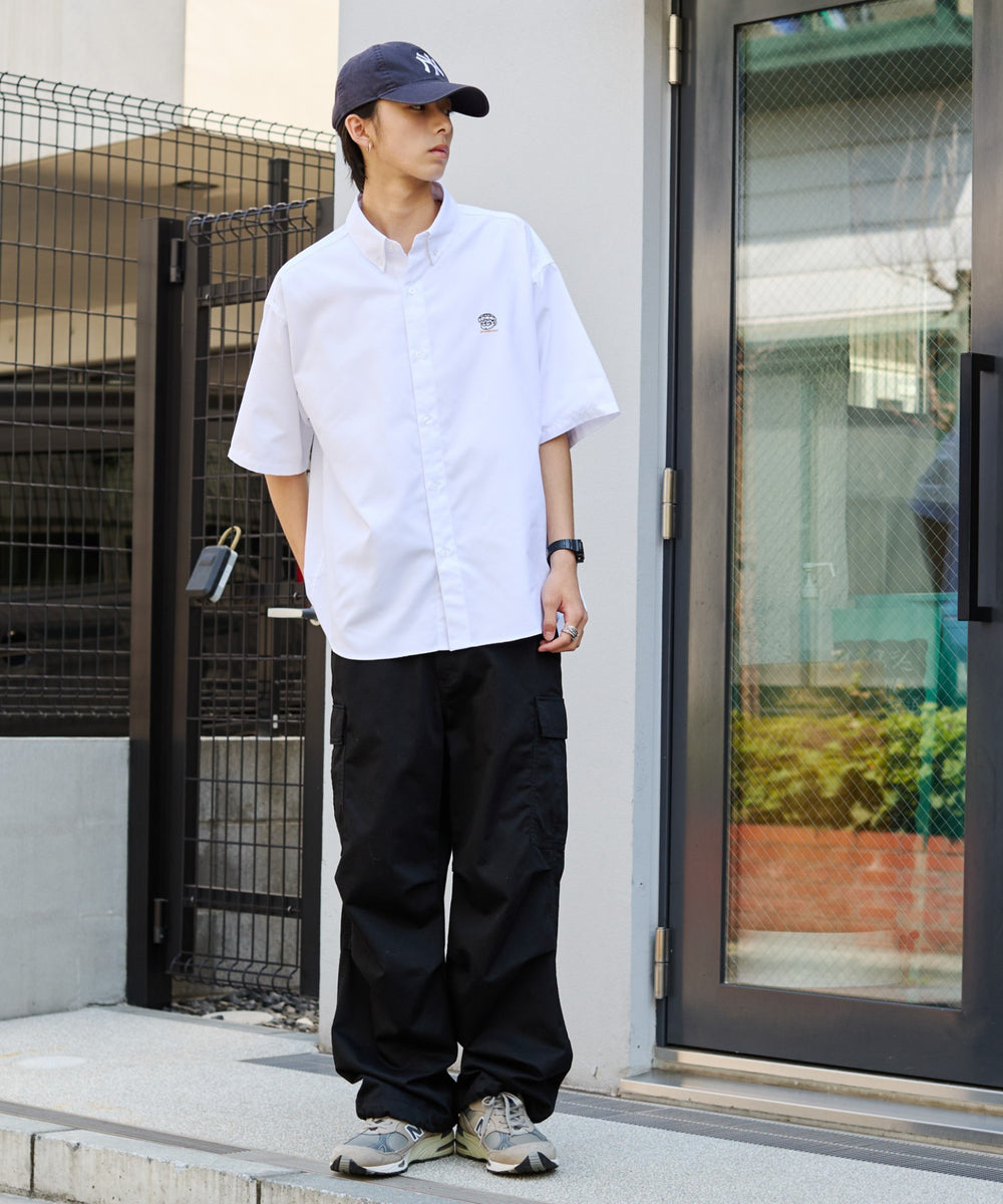 ホワイト モデル：178cm L着用v