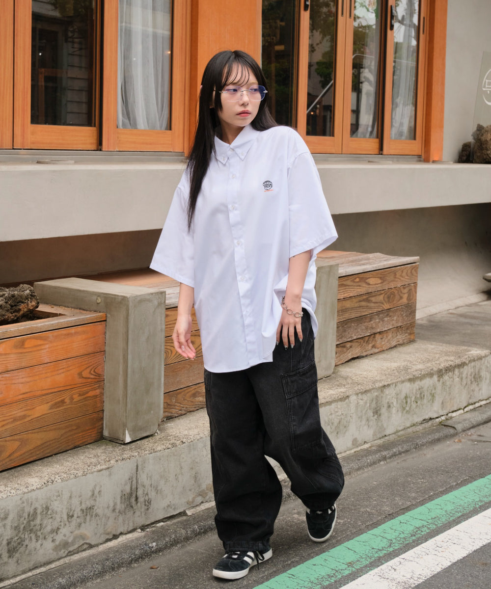 ホワイト モデル：159cm L着用v