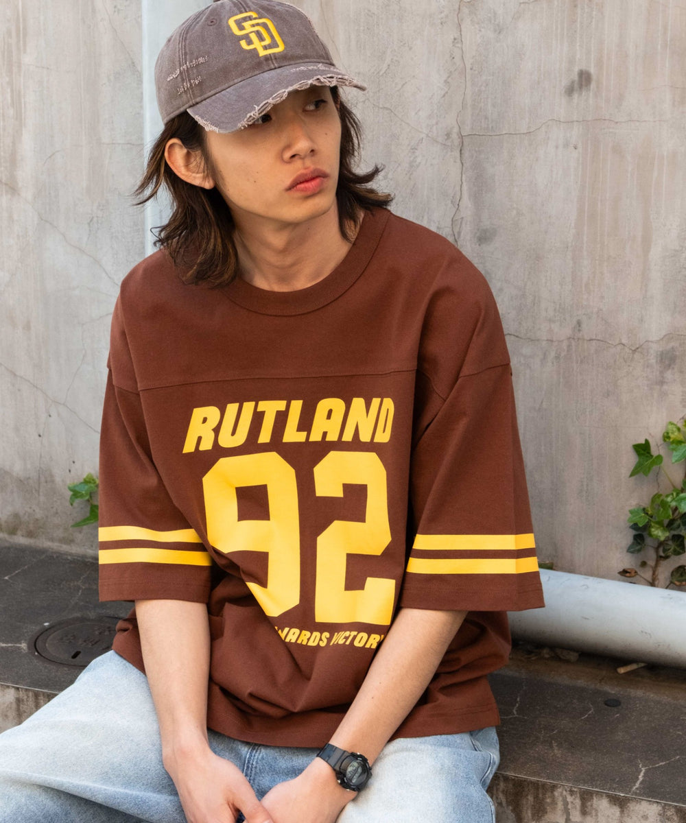 ブラウン モデル：175cm L着用