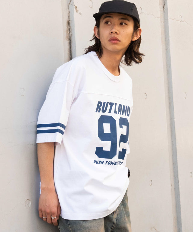 ホワイト モデル：175cm L着用