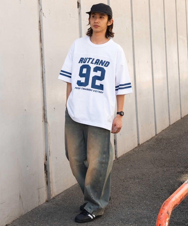 ホワイト モデル：175cm L着用