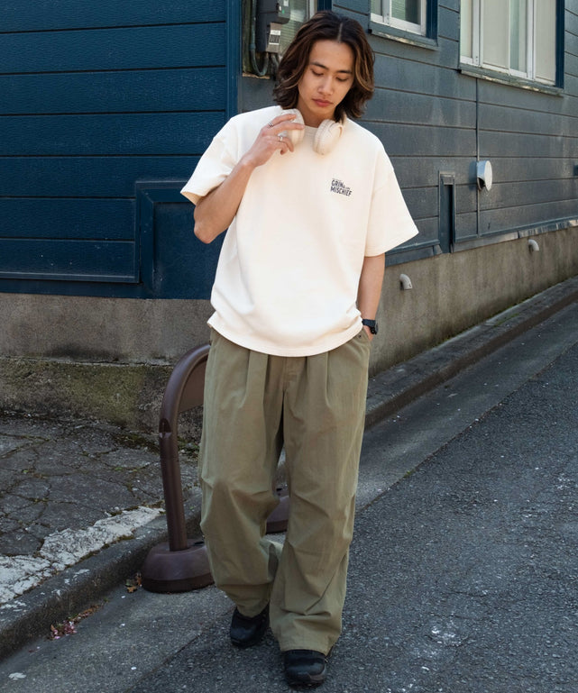 オフホワイト モデル：175cm L着用