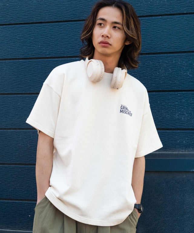 オフホワイト モデル：175cm L着用