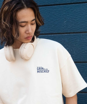 オフホワイト モデル：175cm L着用