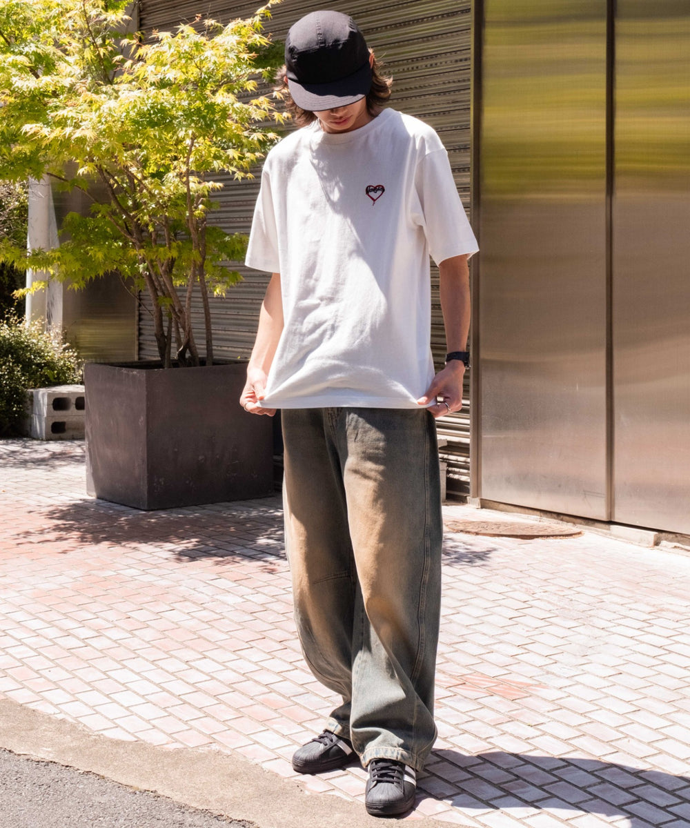 ホワイト モデル：175cm L着用