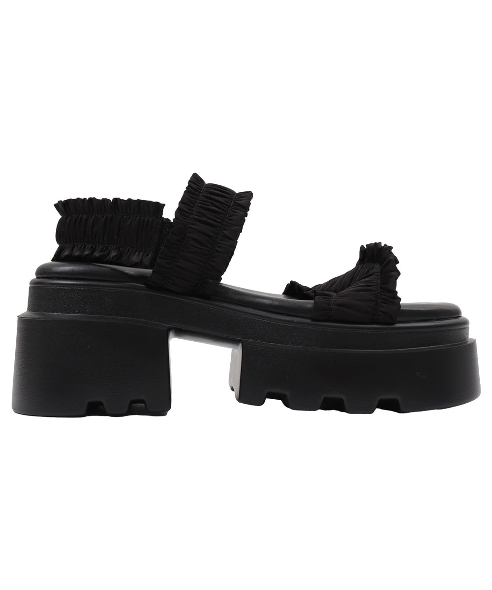 厚底フリルギャザーサンダル