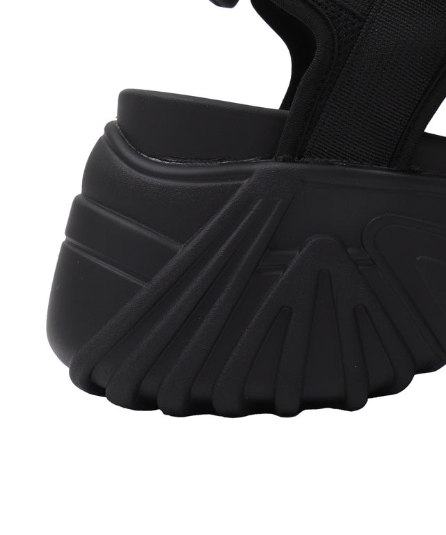 厚底ベルトスポーツサンダル